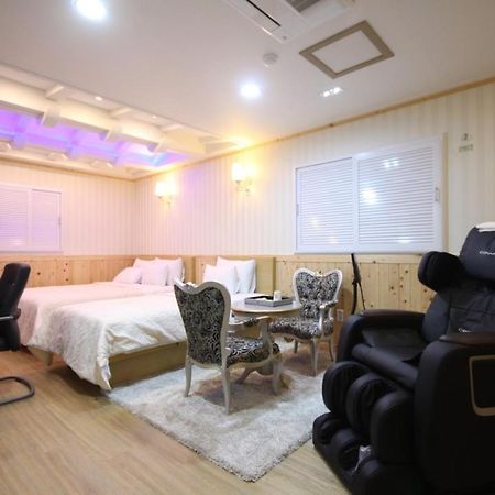 Yeosu Mj Motel Exterior photo