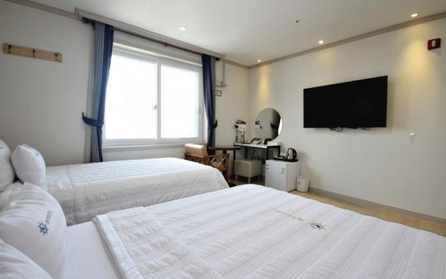 Yeosu Mj Motel Exterior photo